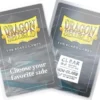 57x89mm - 100 Protège-cartes Standard USA Clear/Non-Glare - Dragon Shield